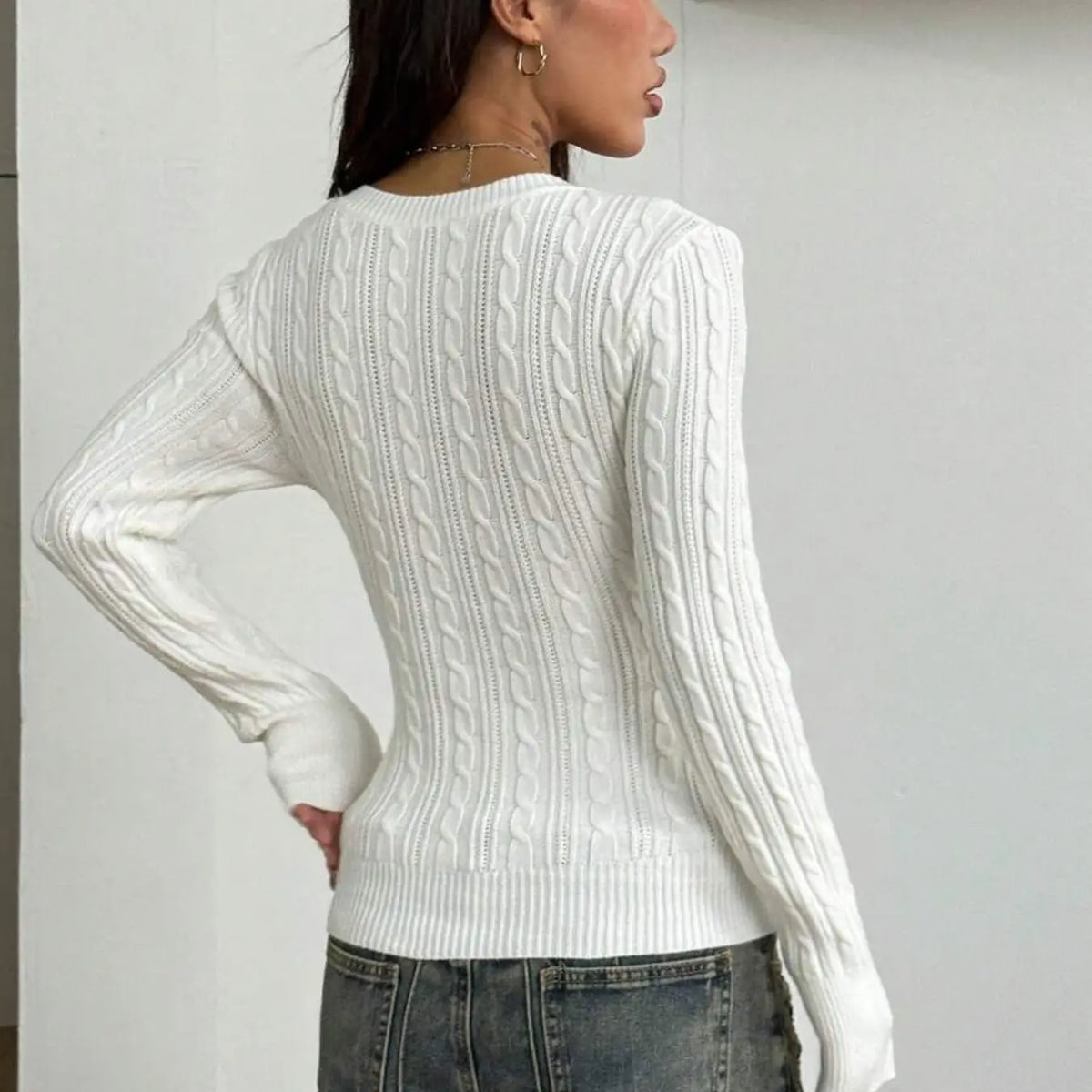 Elegant V-Neck Cable Knit Sweater for Women, Soft and Stylish, Slim Fit, Casual and Fashionable, Versatile Knitted Top, New for Fall/Winter, Knitwear Pullover