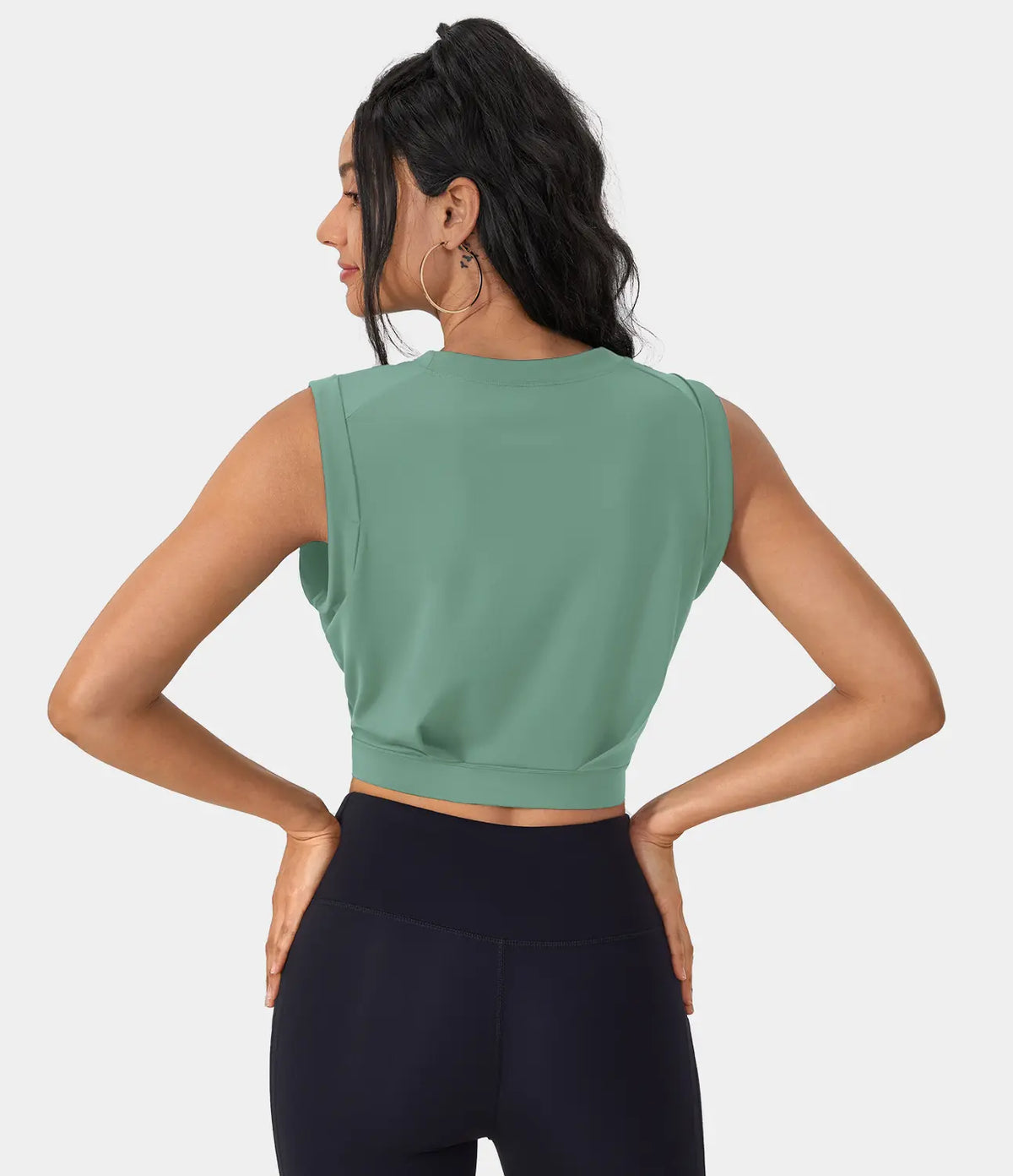 Halara Crew Neck Sleeveless Cropped Yoga Tank Top